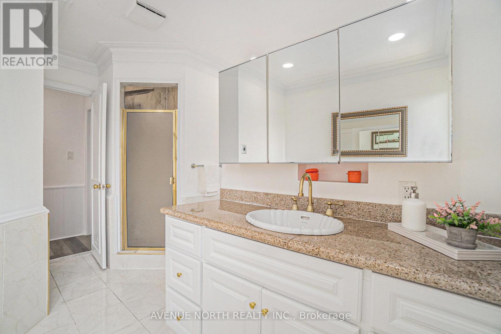 Photo 22 of 6 Mosgrove Avenue, Ottawa ON