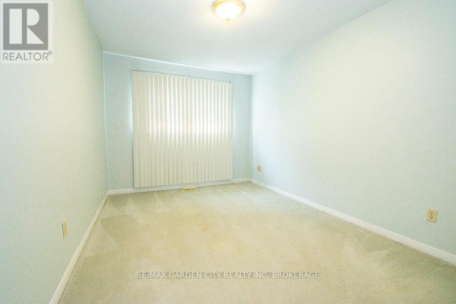 Photo 14 of 4575 Juniper Court, Lincoln ON