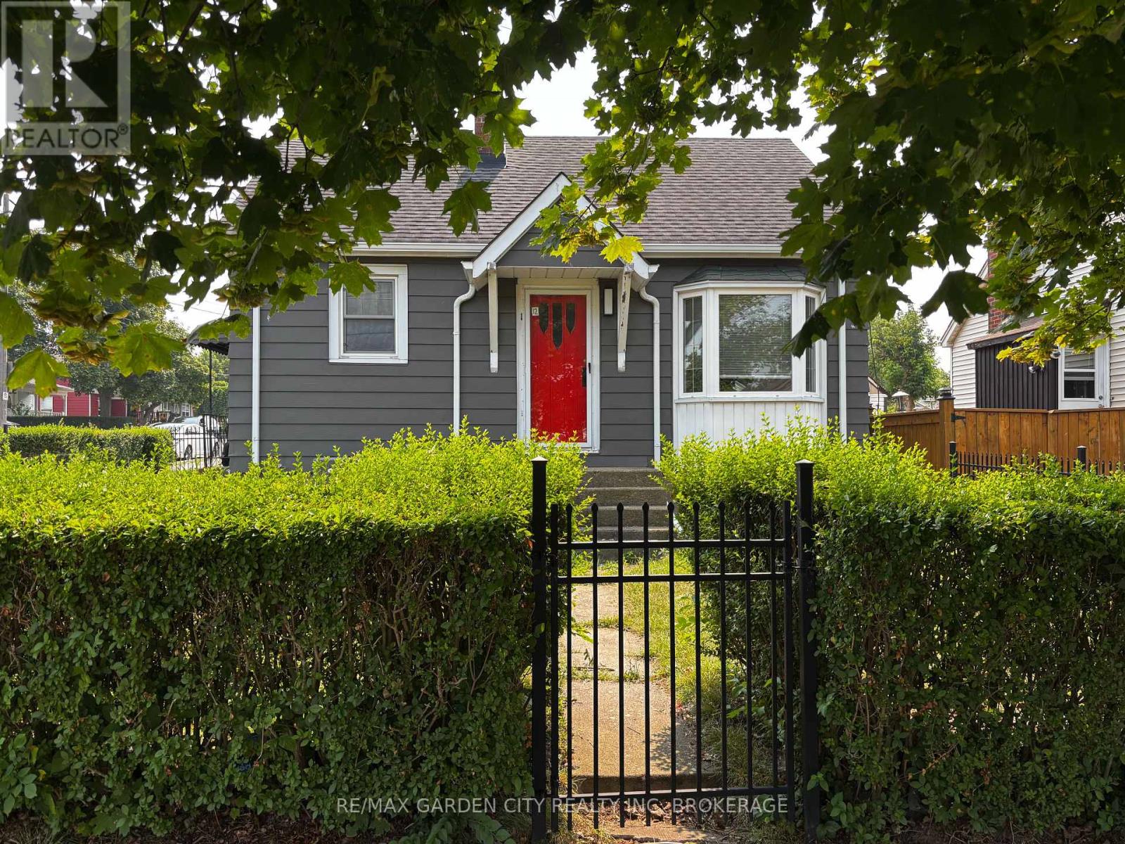 Photo 17 of 12 Lincoln Avenue, St Catharines ON