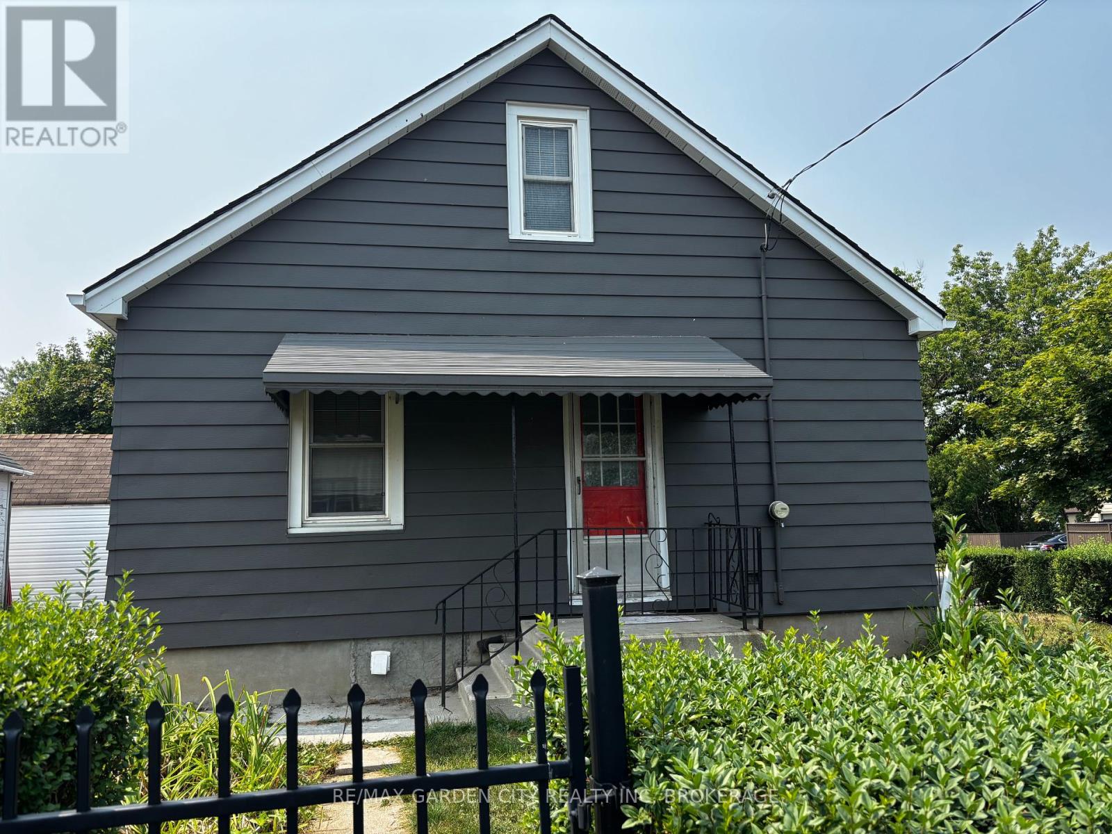 Photo 16 of 12 Lincoln Avenue, St Catharines ON