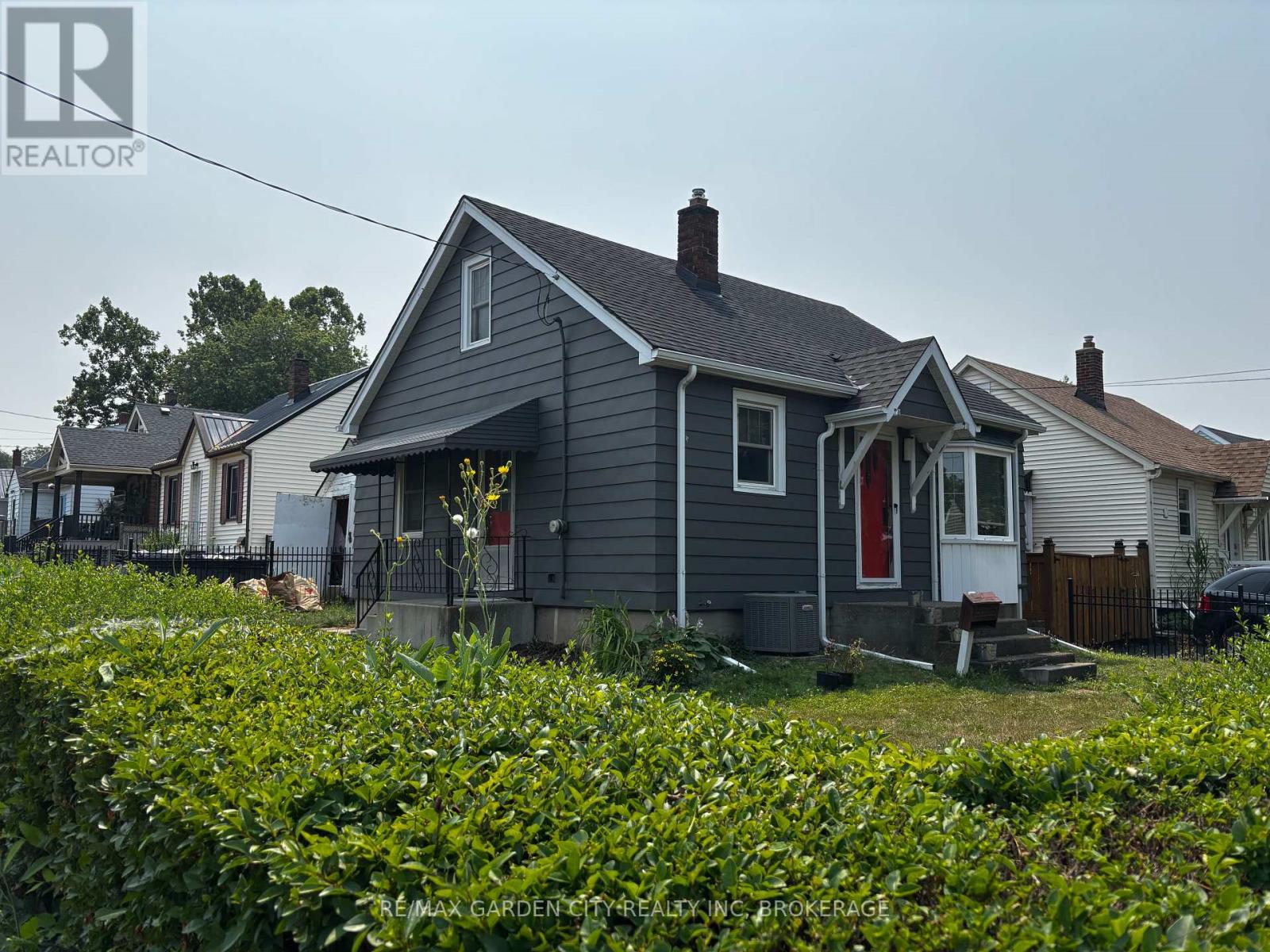 Photo 12 of 12 Lincoln Avenue, St Catharines ON