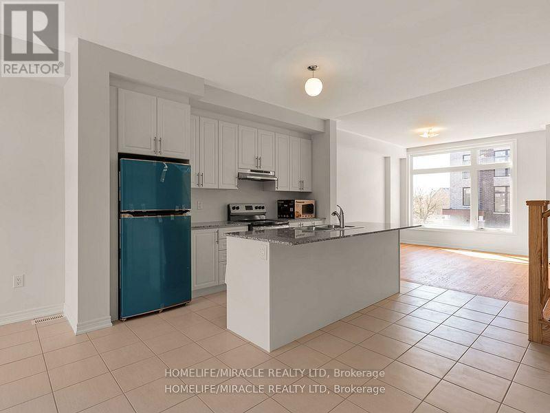 Photo 27 of 18 Queenpost Drive, Brampton ON