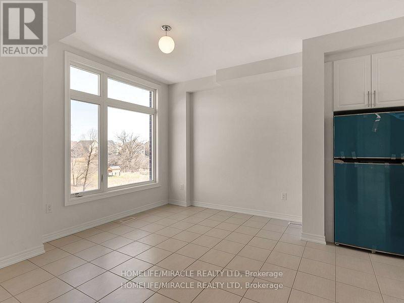Photo 21 of 18 Queenpost Drive, Brampton ON