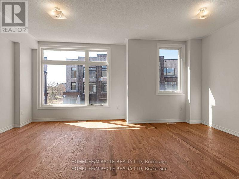 Photo 30 of 18 Queenpost Drive, Brampton ON