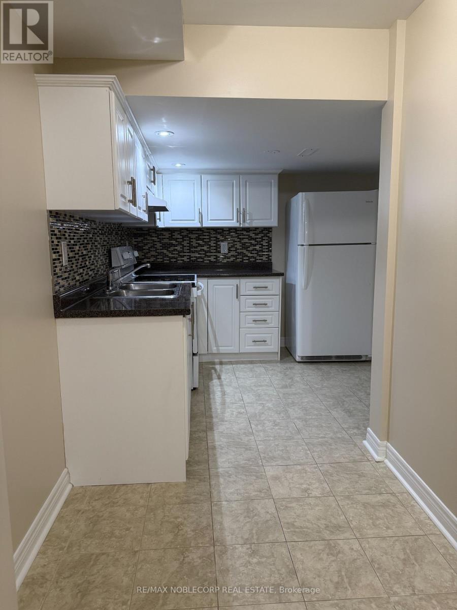 Photo 2 of 30 Saddler Avenue, Brampton ON