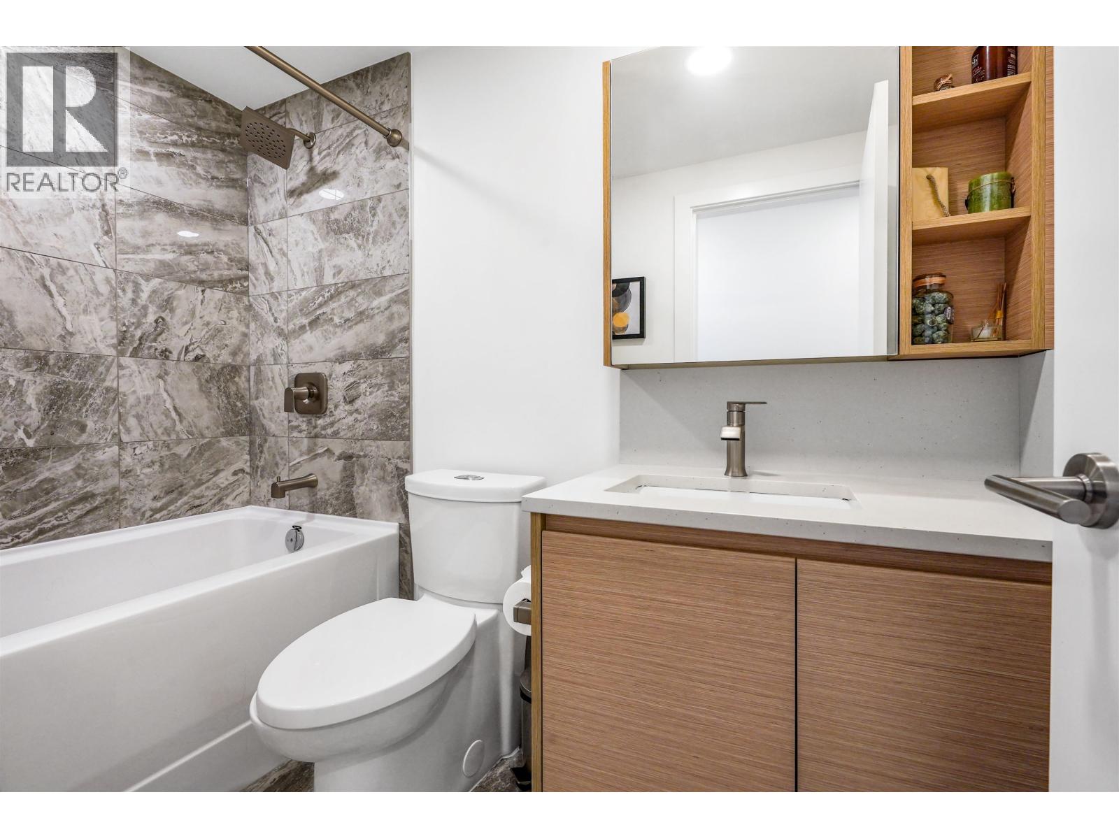 Photo 16 of 1707 4433 W Alaska Street, Burnaby BC