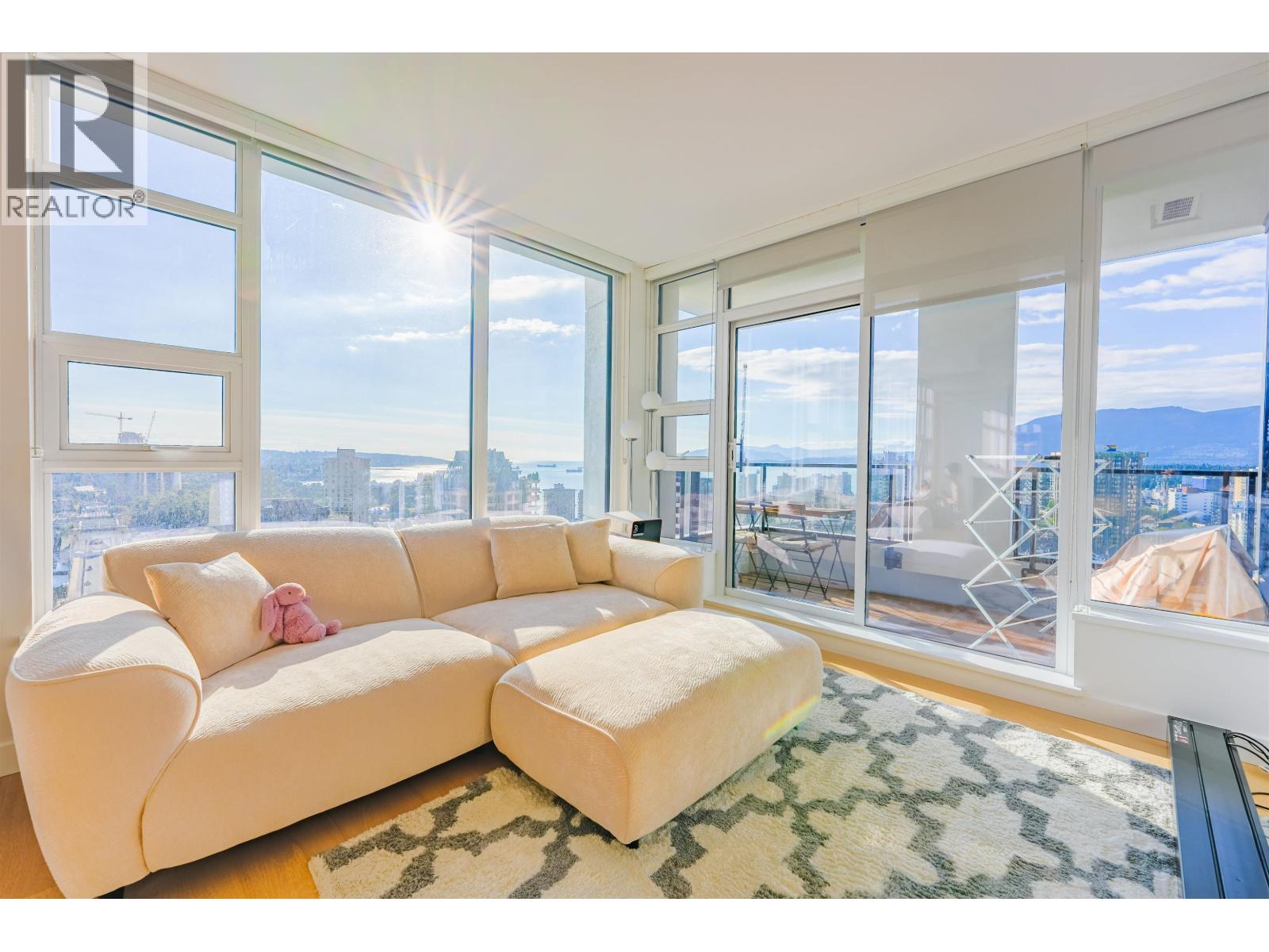 Photo 2 of 2701 1289 Hornby Street, Vancouver BC