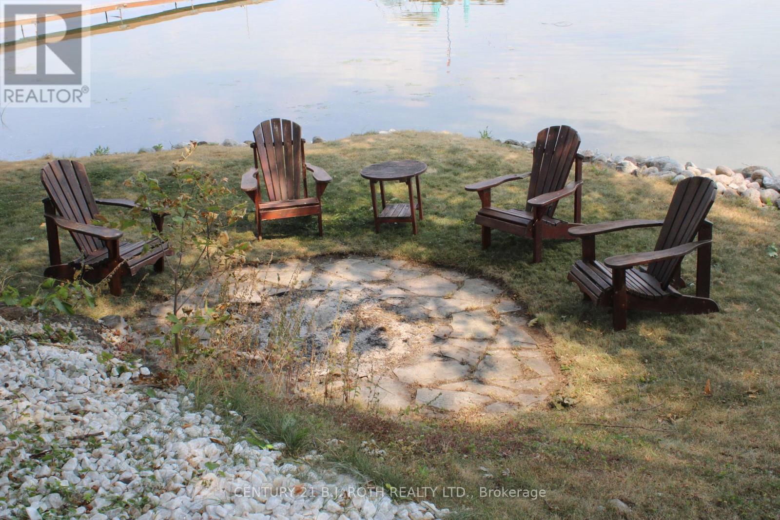 Photo 41 of 3939 Menoke Beach Road, Severn ON