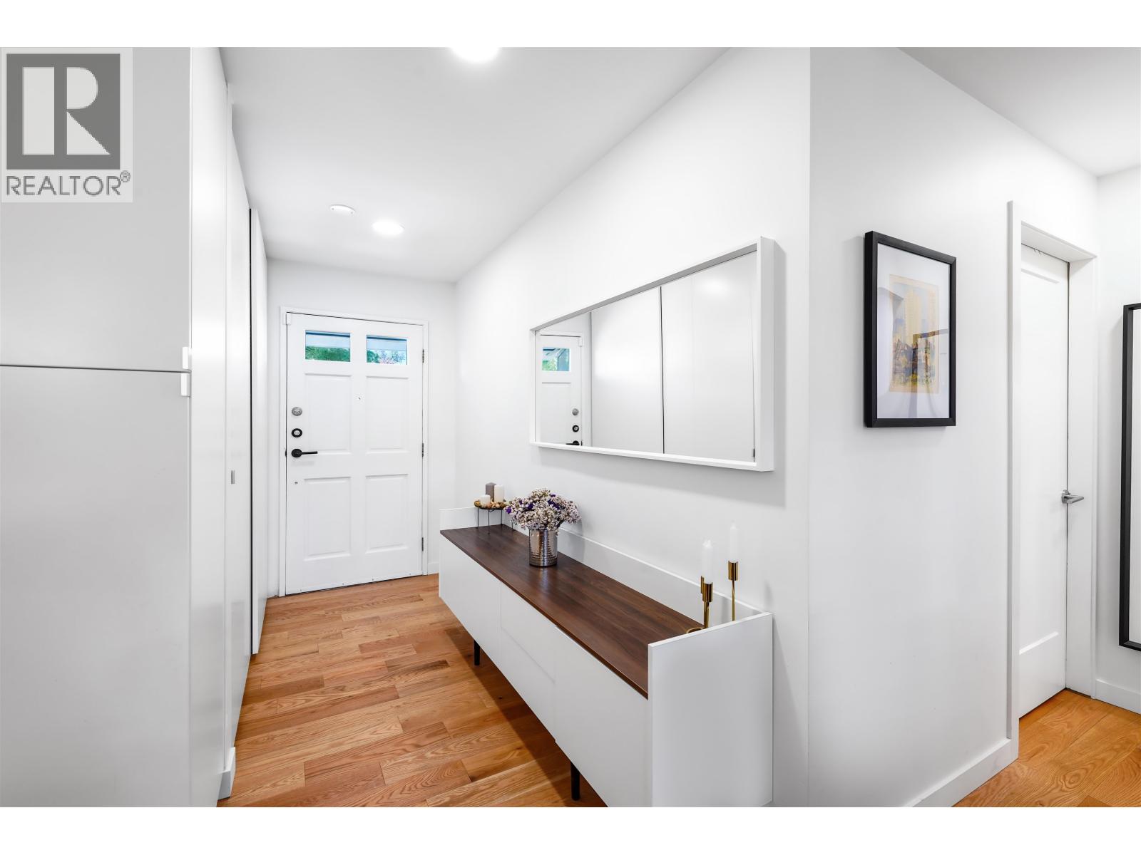 Photo 6 of 1287 W 15th Street, North Vancouver BC