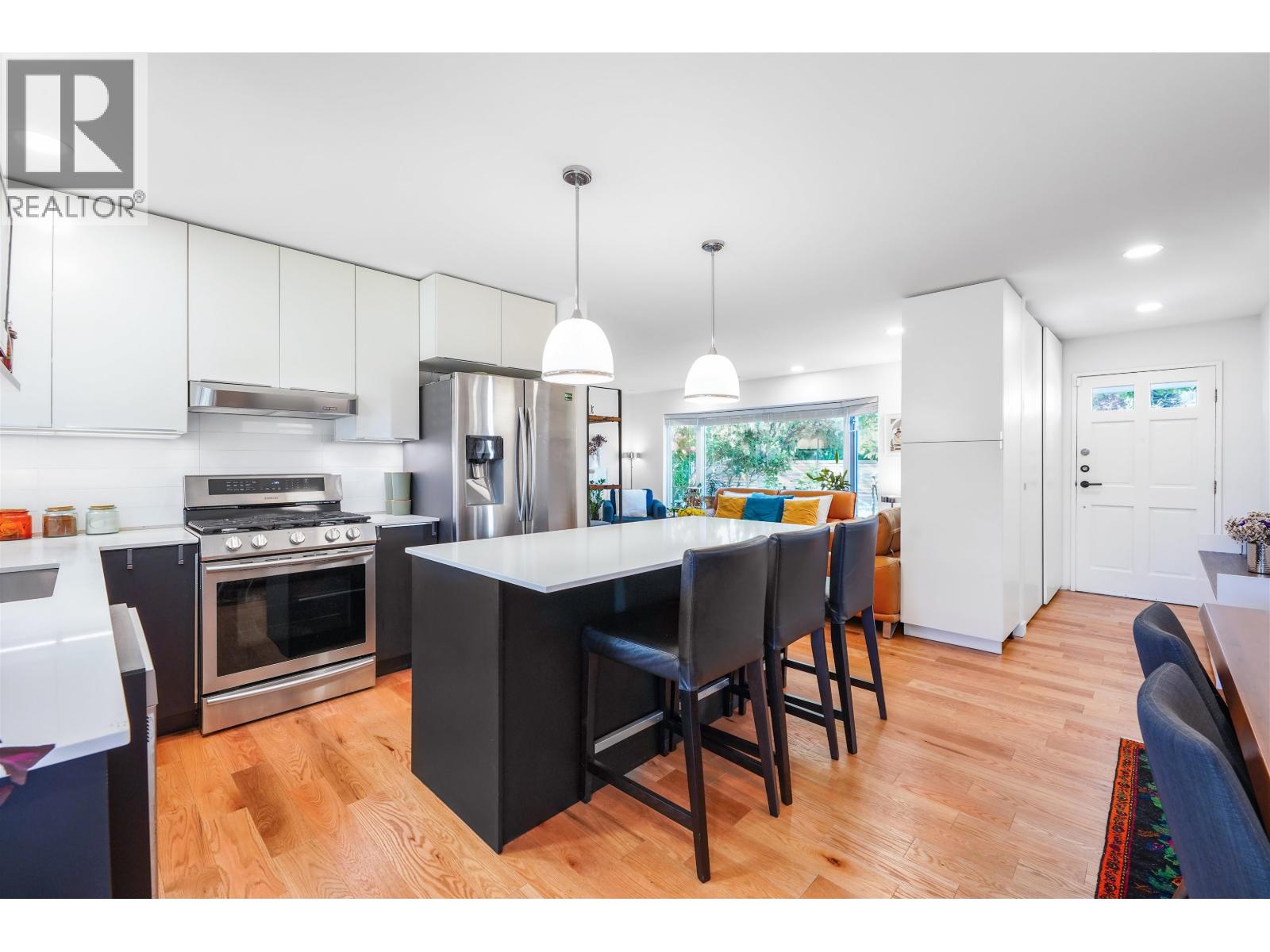 Photo 9 of 1287 W 15th Street, North Vancouver BC