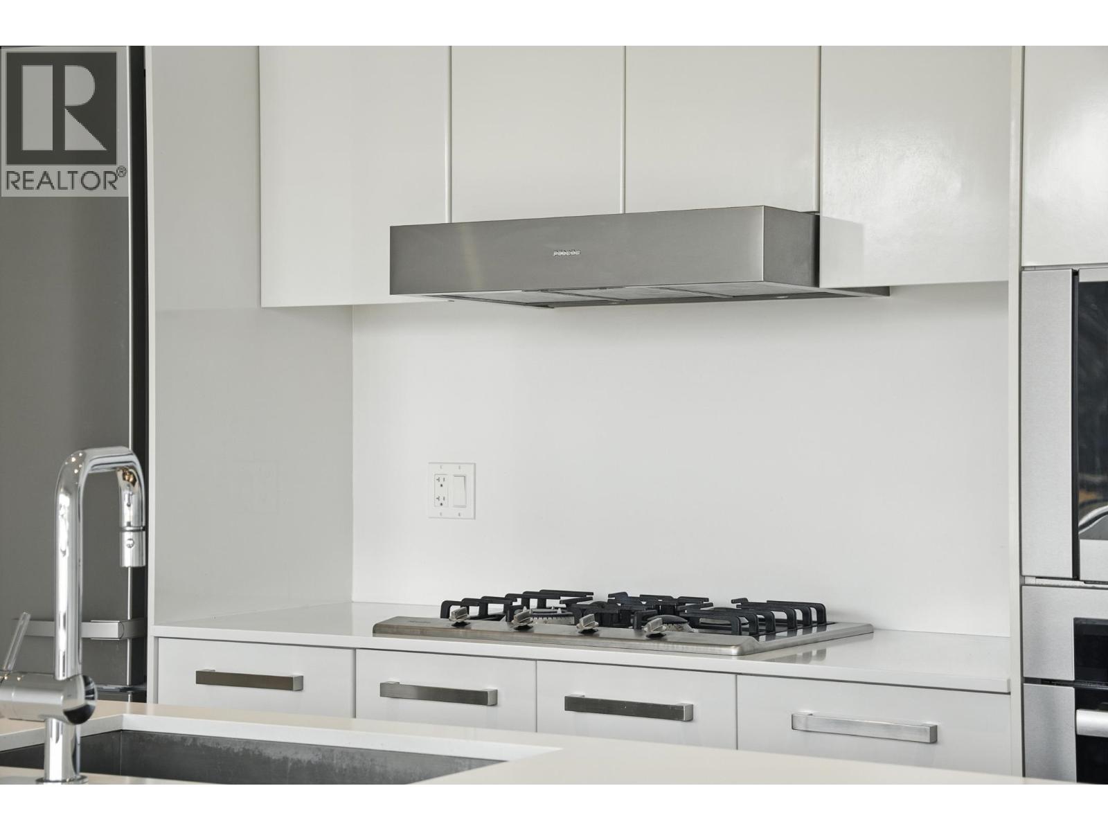 Photo 12 of 308 5699 Baillie Street, Vancouver BC