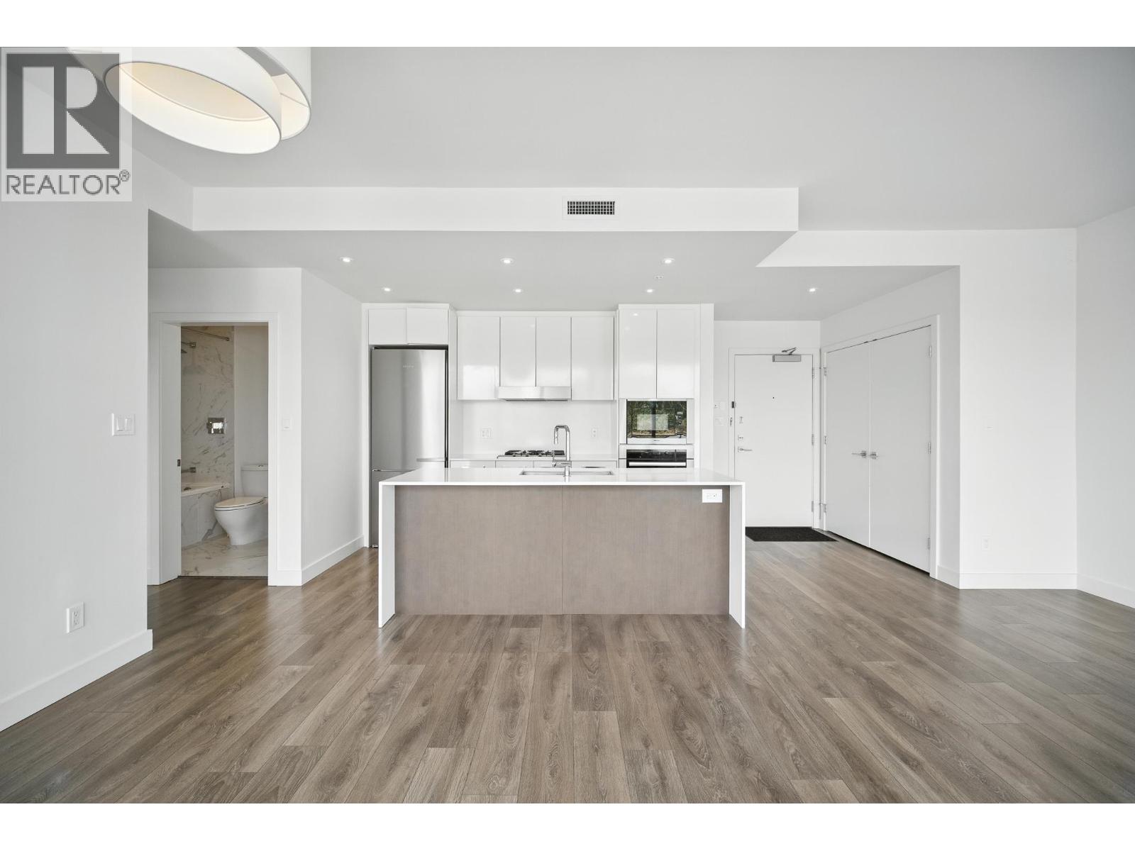 Photo 6 of 308 5699 Baillie Street, Vancouver BC