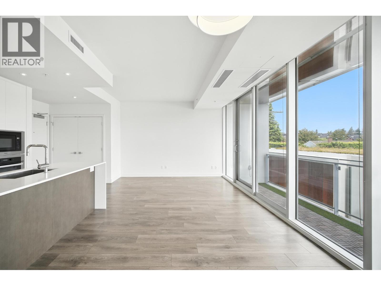 Photo 8 of 308 5699 Baillie Street, Vancouver BC
