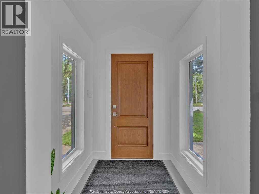 Photo 14 of 1361 Chappell Avenue, Windsor ON