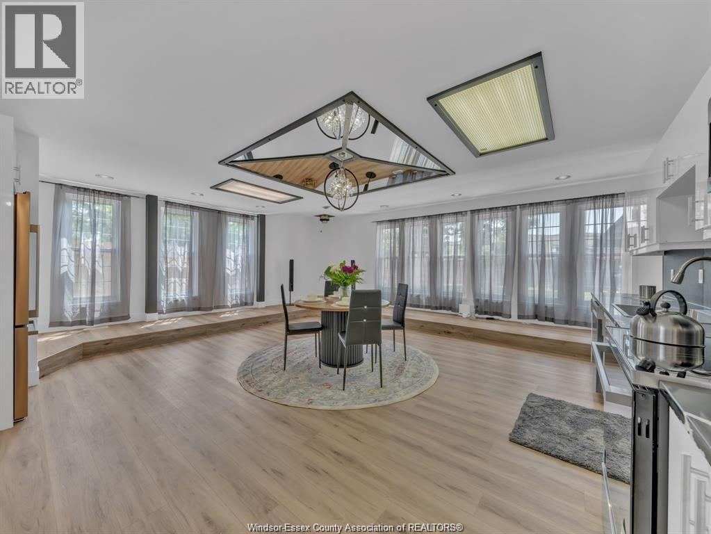 Photo 4 of 1361 Chappell Avenue, Windsor ON