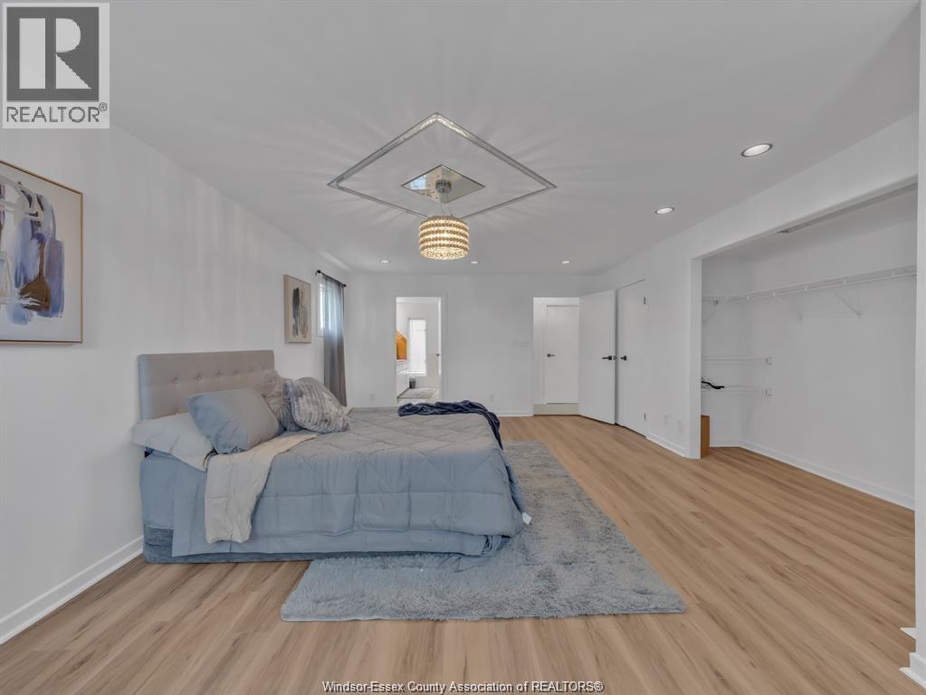 Photo 5 of 1361 Chappell Avenue, Windsor ON