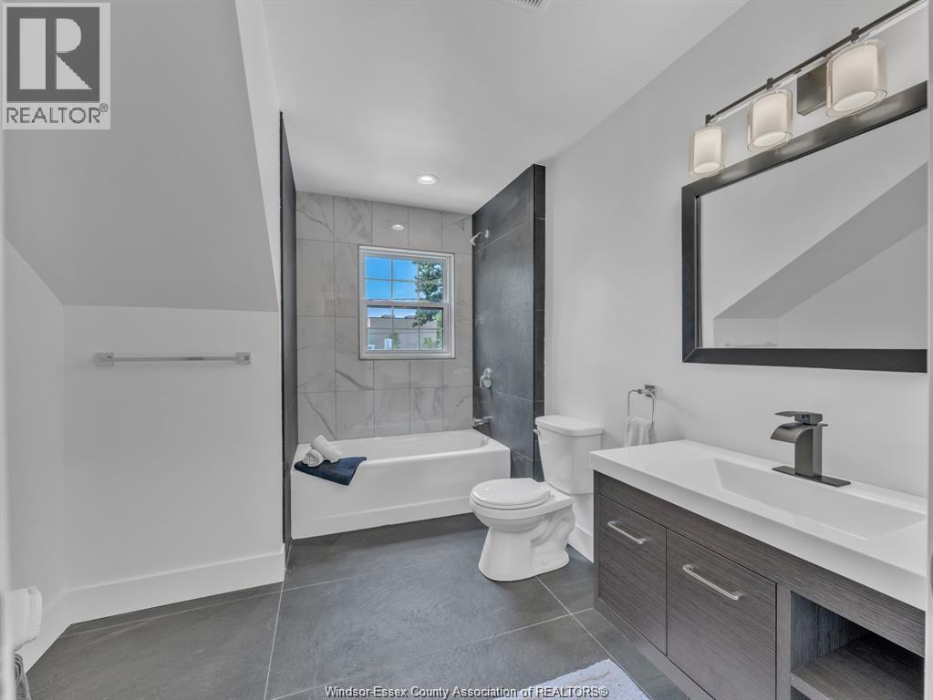 Photo 23 of 1361 Chappell Avenue, Windsor ON