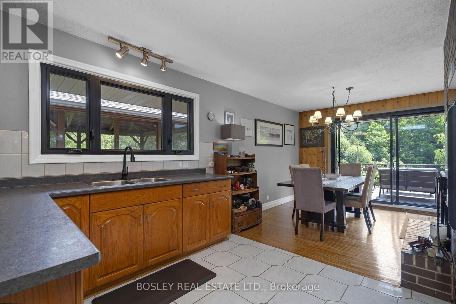 Photo 20 of 5489 10th Line, Erin ON