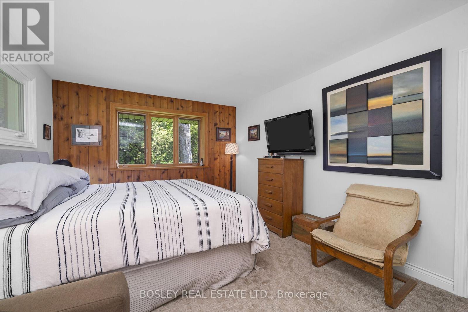Photo 25 of 5489 10th Line, Erin ON
