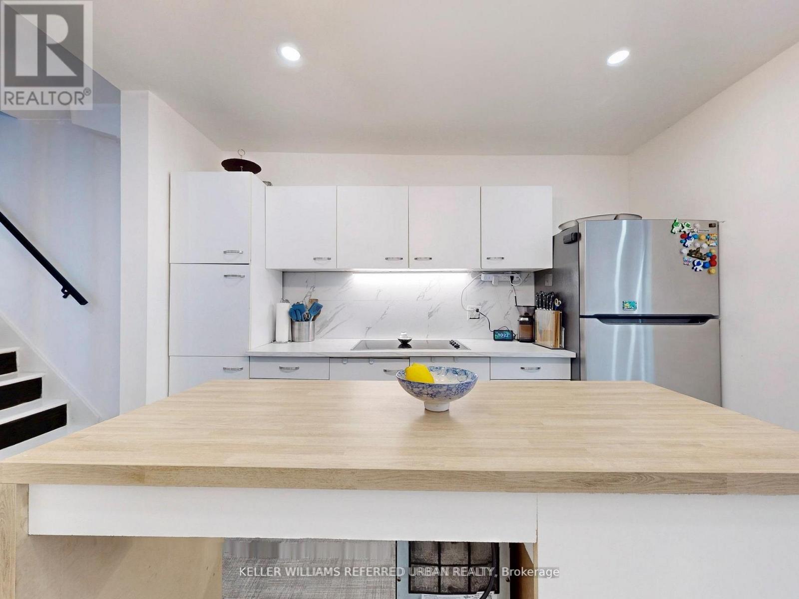 Photo 16 of 71 East 24th Street, Hamilton ON