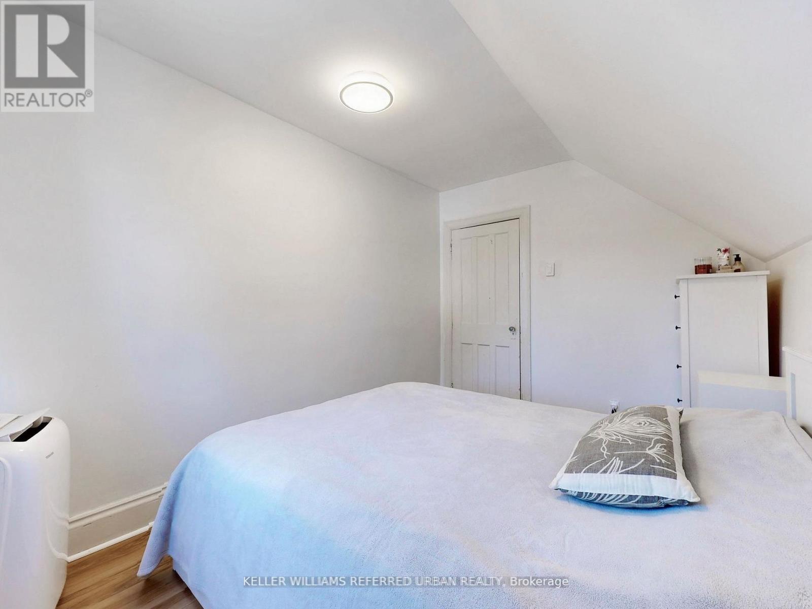 Photo 21 of 71 East 24th Street, Hamilton ON