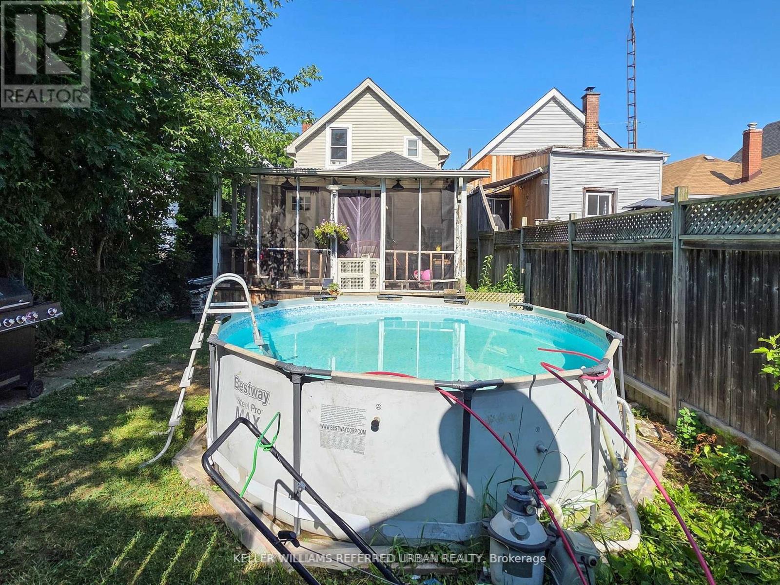 Photo 8 of 71 East 24th Street, Hamilton ON