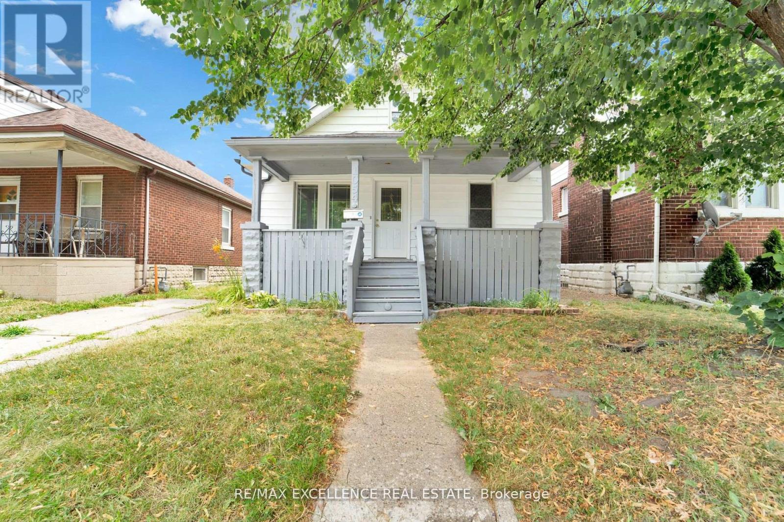 Photo 1 of 1054 Felix Avenue, Windsor ON
