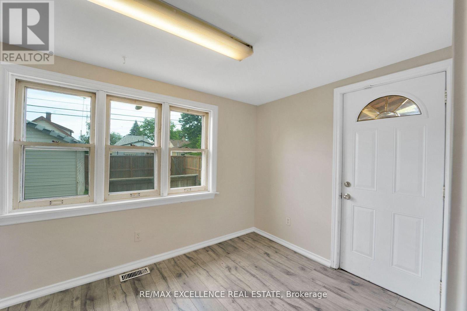 Photo 19 of 1054 Felix Avenue, Windsor ON