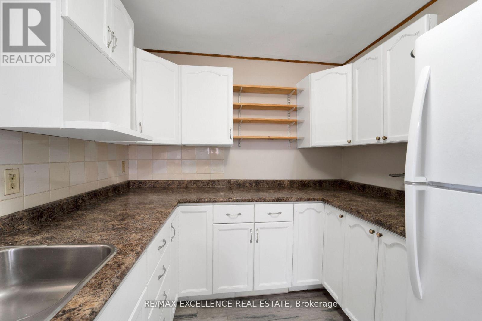 Photo 9 of 1054 Felix Avenue, Windsor ON