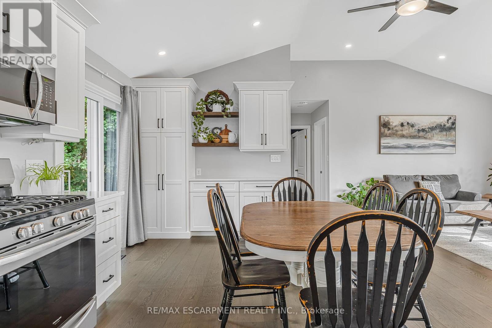 Photo 8 of 53018 Perry Road, Wainfleet ON