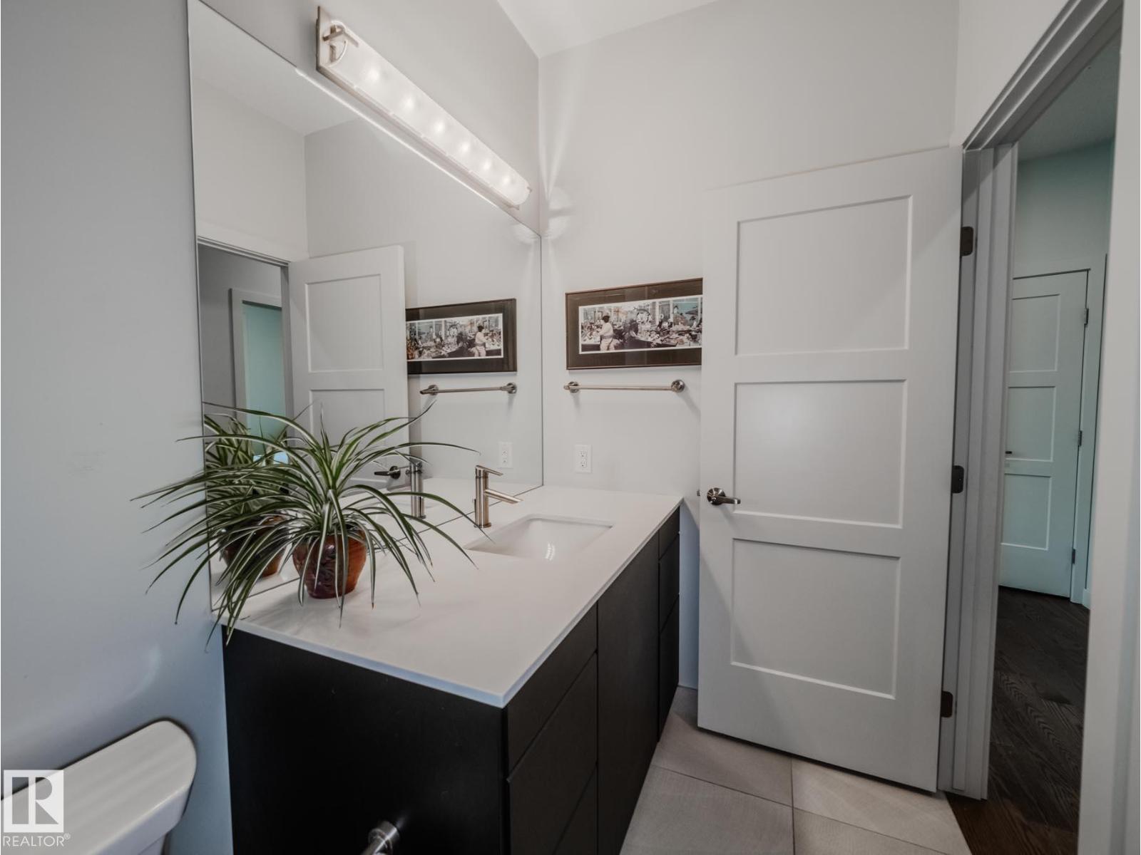 Photo 36 of 8704 92 B Av Nw, Edmonton AB