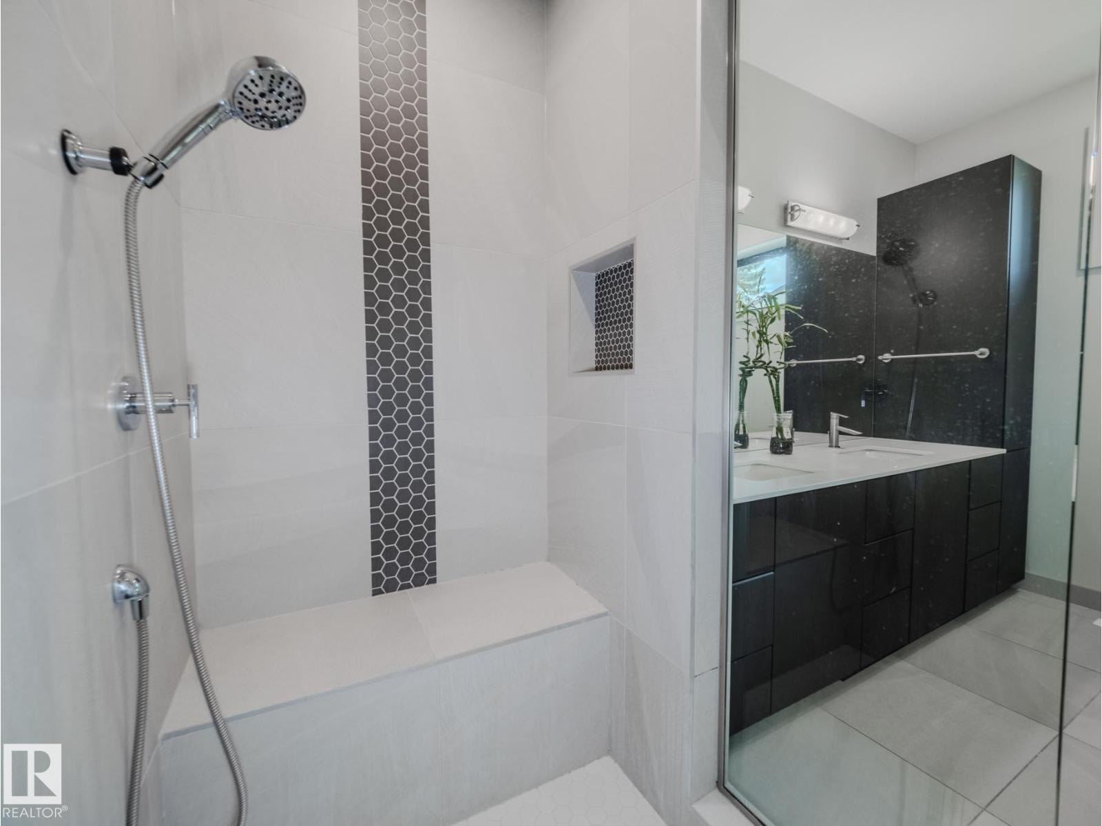 Photo 48 of 8704 92 B Av Nw, Edmonton AB