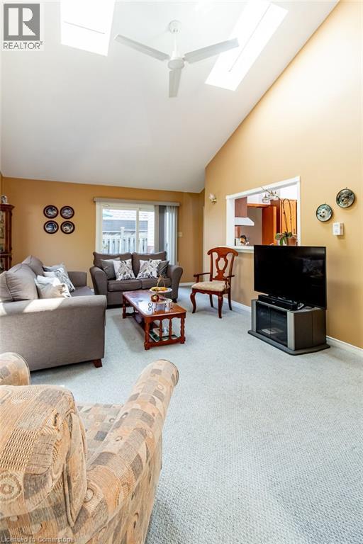 Photo 18 of 5195 Suncrest Road, Burlington ON