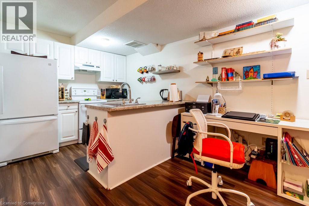 Photo 32 of 5195 Suncrest Road, Burlington ON