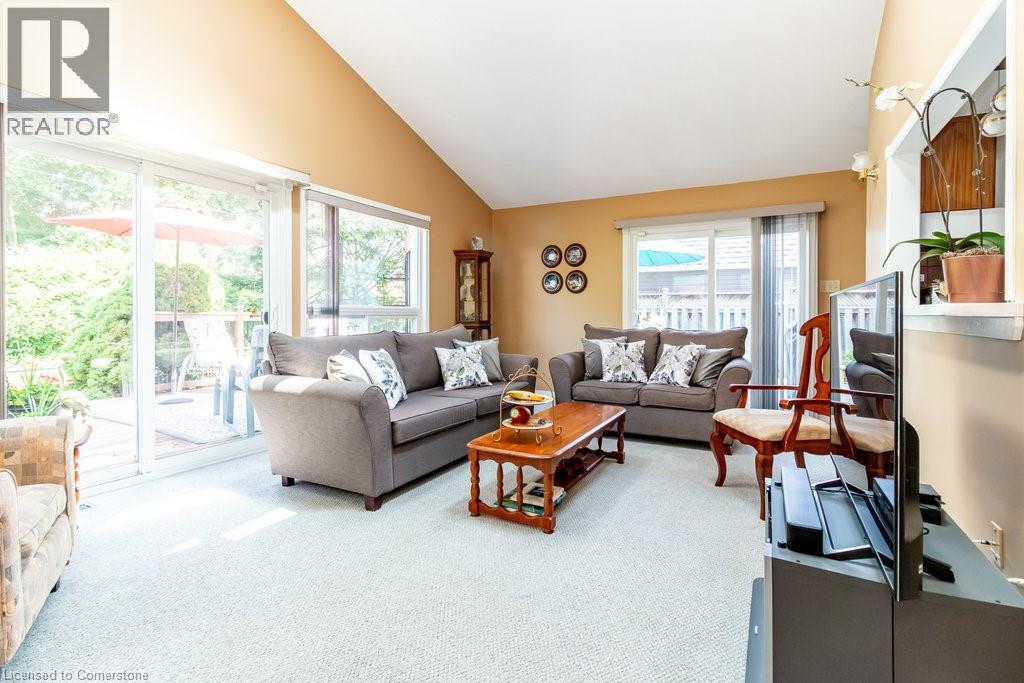 Photo 17 of 5195 Suncrest Road, Burlington ON