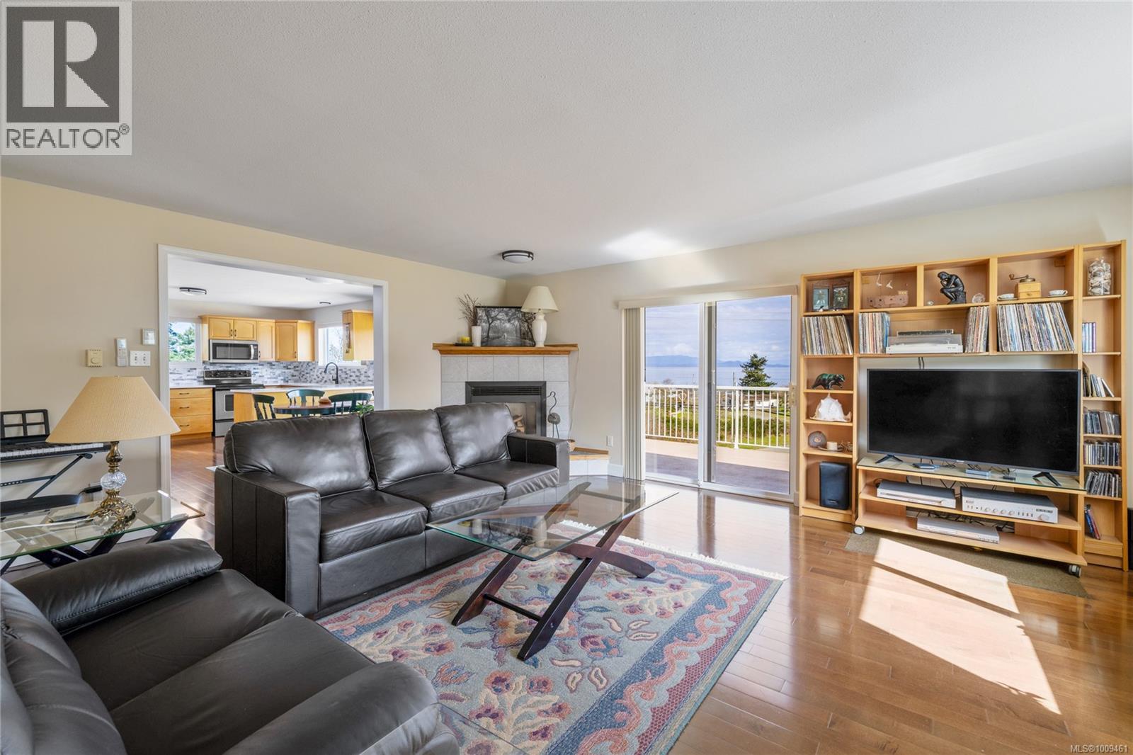 Photo 2 of 3021 Raymur Pl, Qualicum Beach BC