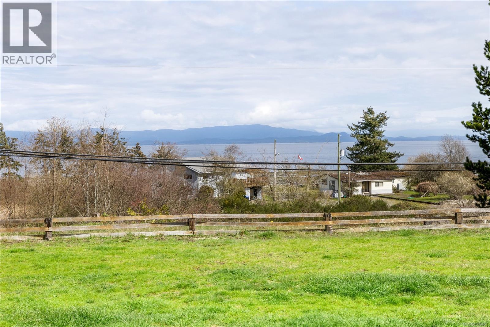 Photo 34 of 3021 Raymur Pl, Qualicum Beach BC