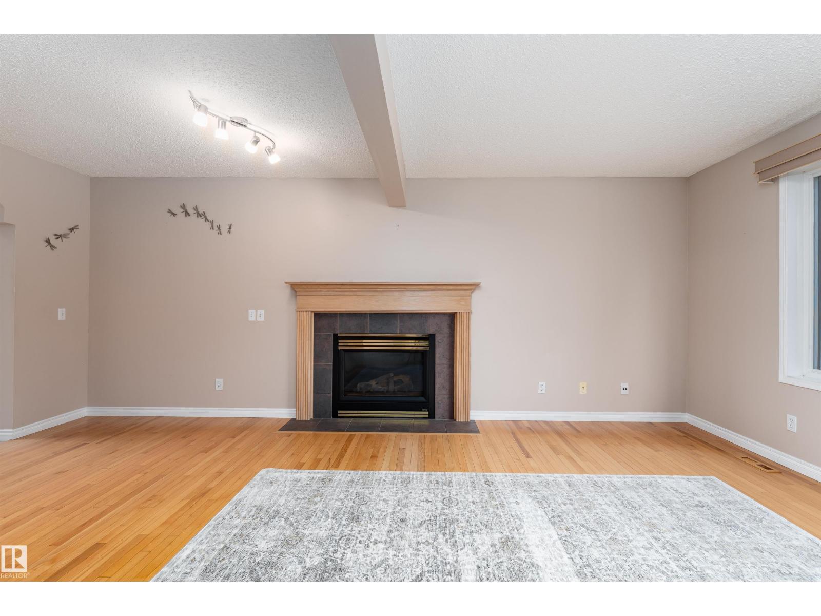 Photo 1 of 8823 188 St Nw, Edmonton AB
