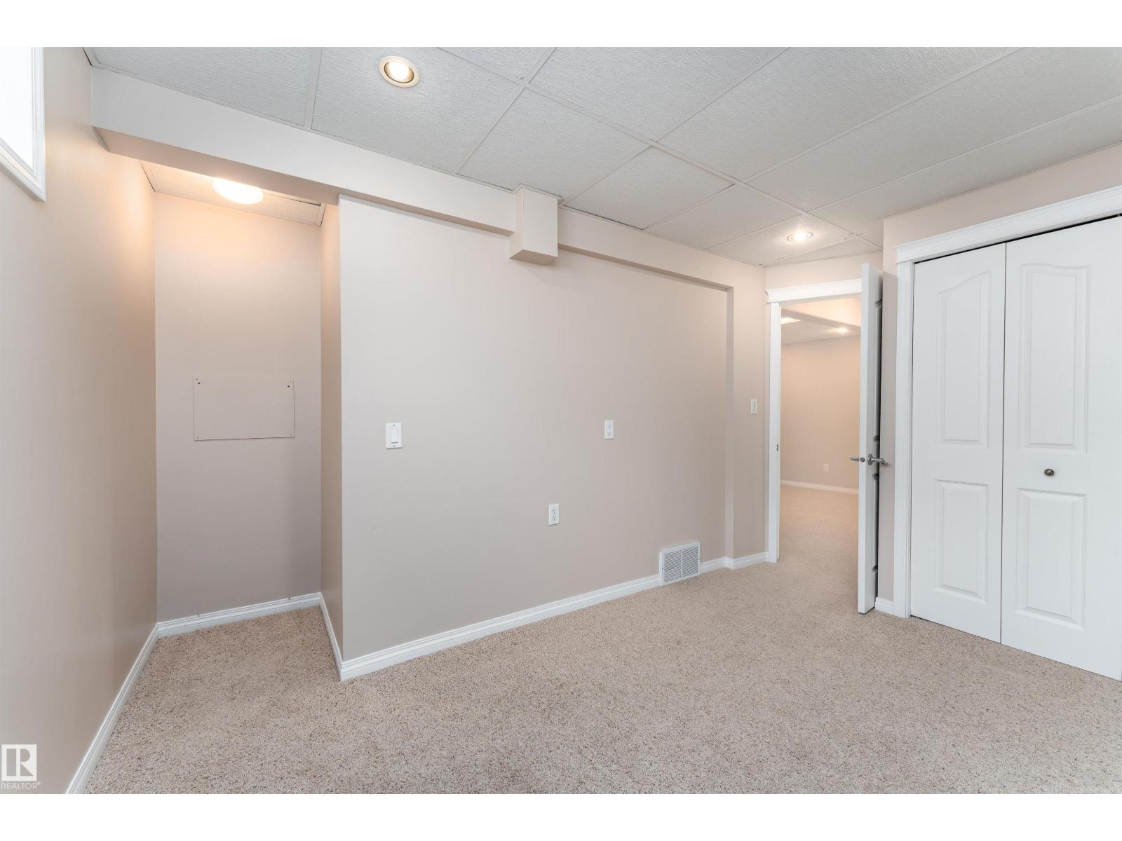 Photo 10 of 8823 188 St Nw, Edmonton AB