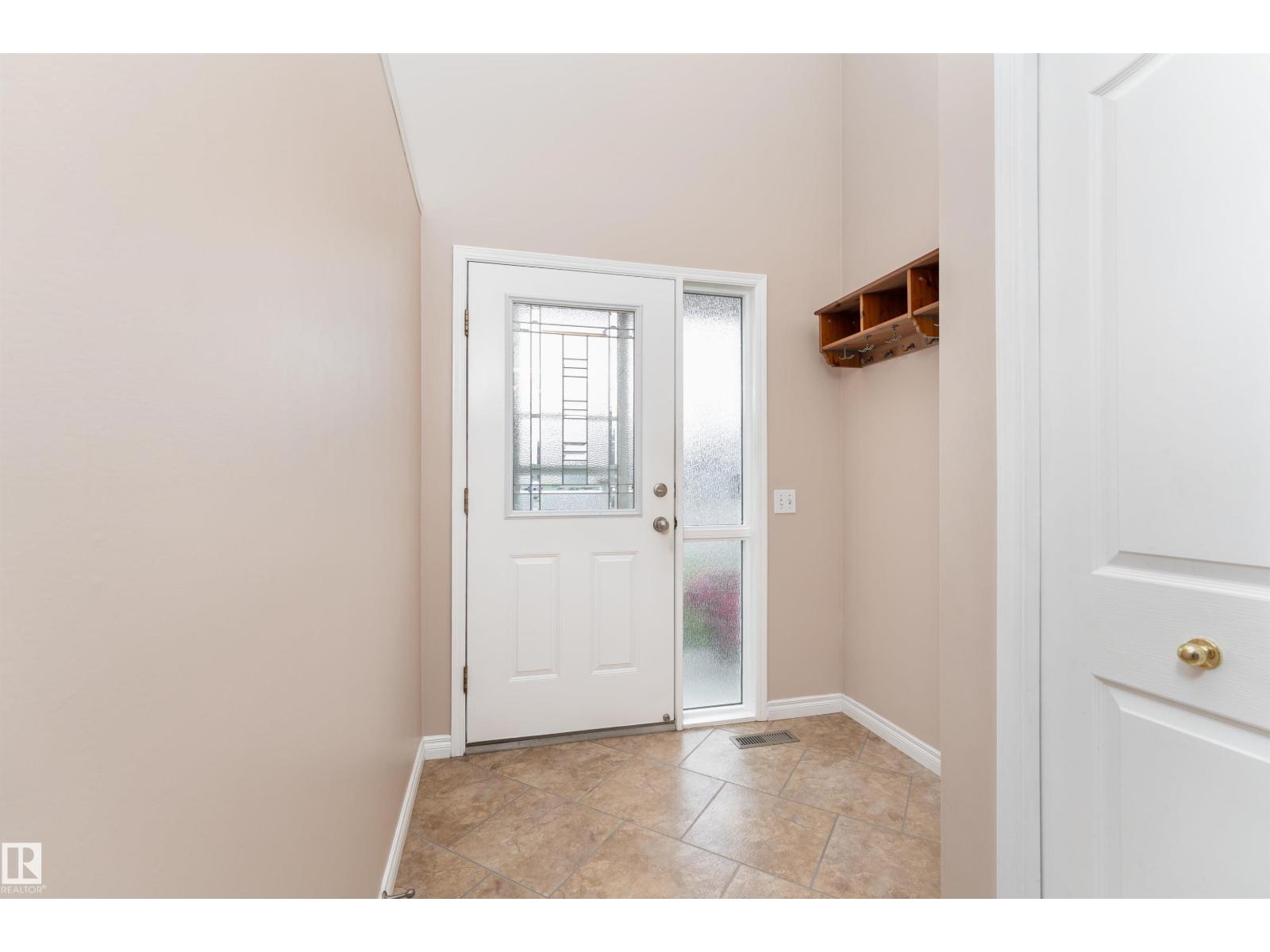 Photo 40 of 8823 188 St Nw, Edmonton AB