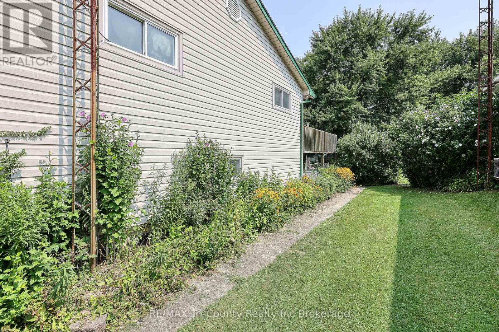 Photo 29 of 1686 Charlottevile East Quarter Line, Norfolk ON