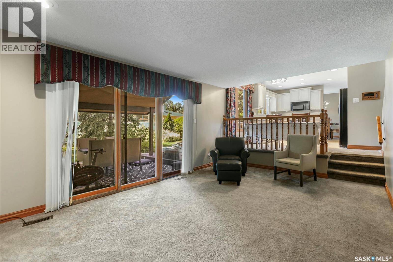 Single Family House 2 Level for Sale in  Selkirk CRESCENT Regina 