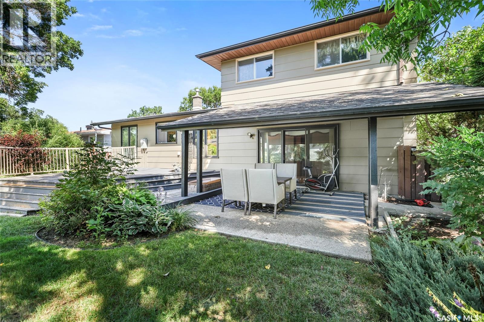 Single Family House 2 Level for Sale in  Selkirk CRESCENT Regina 