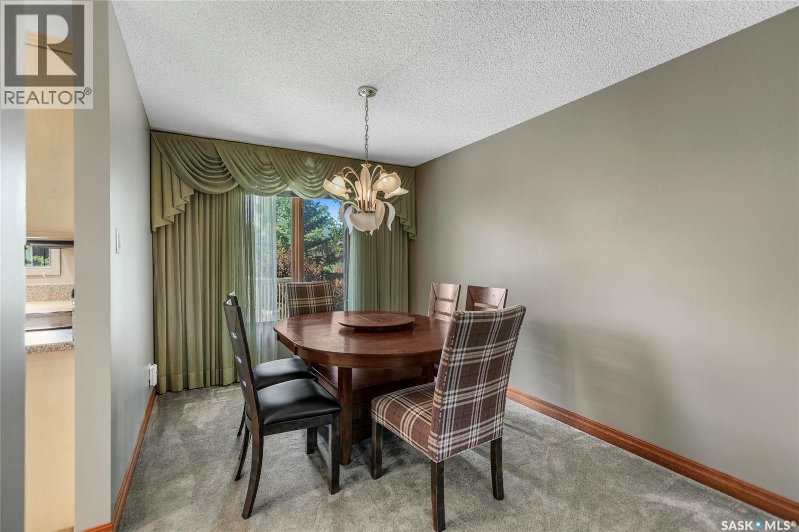 Single Family House 2 Level for Sale in  Selkirk CRESCENT Regina 