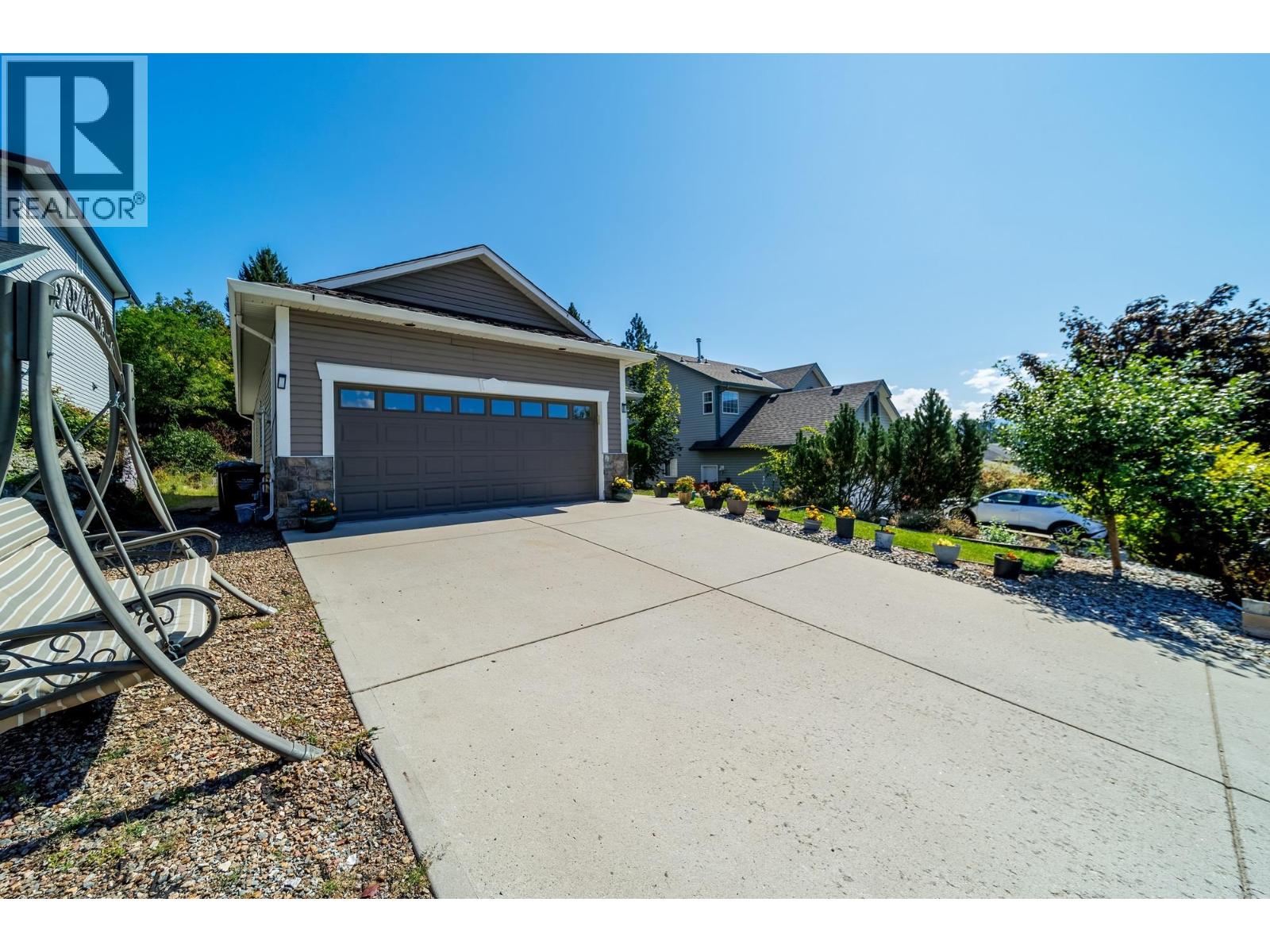 2066 ROSEFIELD DRIVE - Image 2