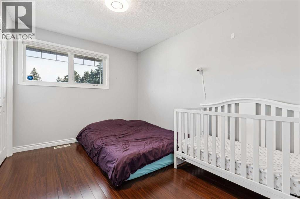 Photo 31 of 2119 Vista Crescent Ne, Calgary AB