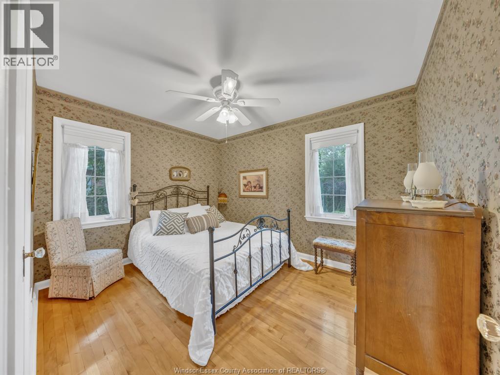 Photo 10 of 284 Prado, Windsor ON