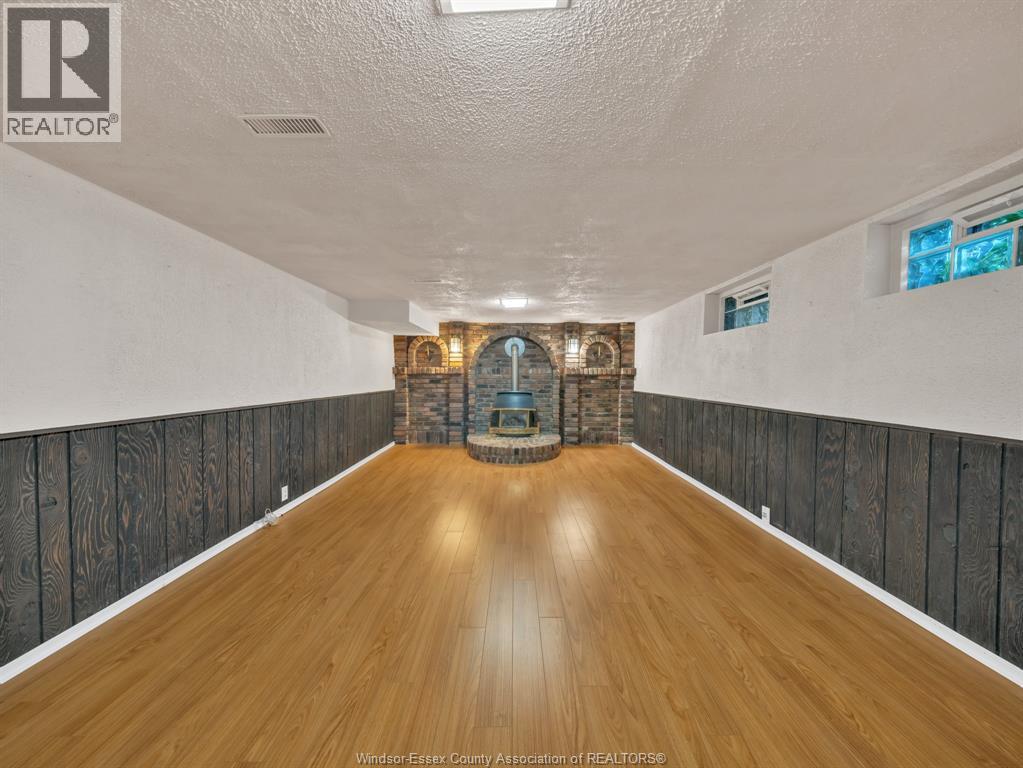 Photo 15 of 284 Prado, Windsor ON