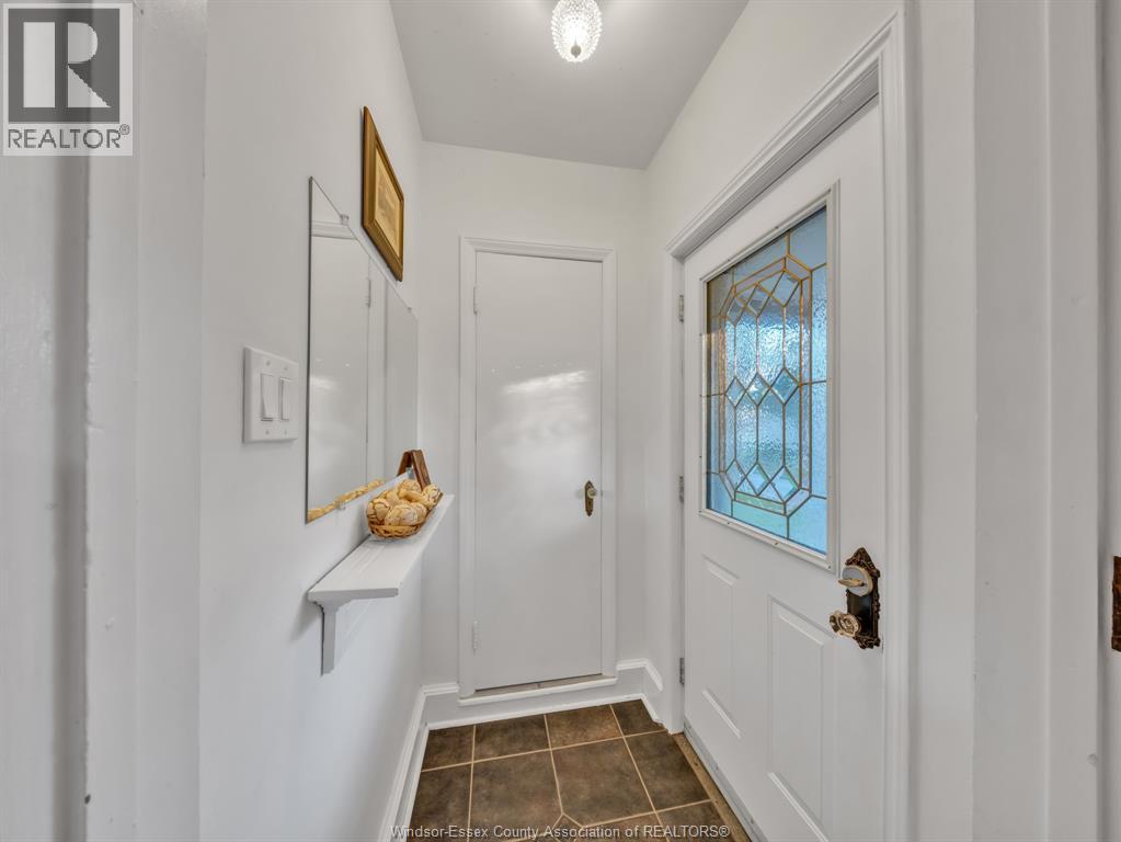 Photo 22 of 284 Prado, Windsor ON