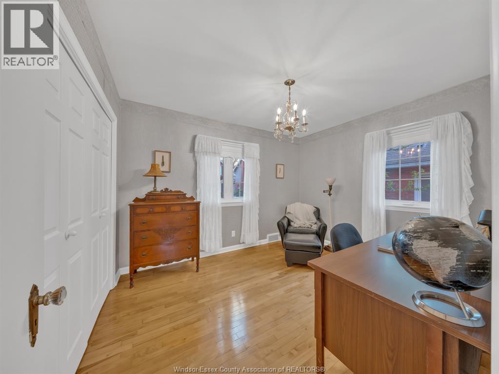 Photo 12 of 284 Prado, Windsor ON